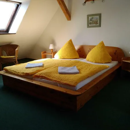 Gasthof Und Zur Scheune